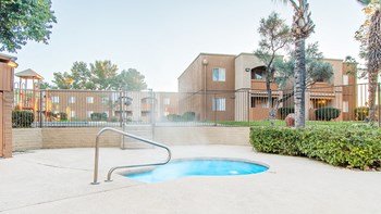 Tanglewood Hot tub spa view with relaxation area